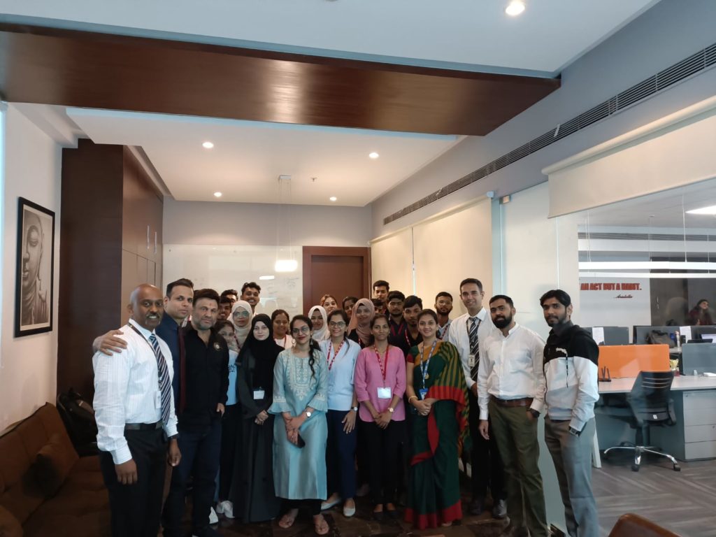 Picture of JR Technologies employees during an industrial visit by students of the Air Ticketing Management course. It features on the Training Page of the company JR Technologies. The company provides innovative business solutions in the travel landscape and beyond.